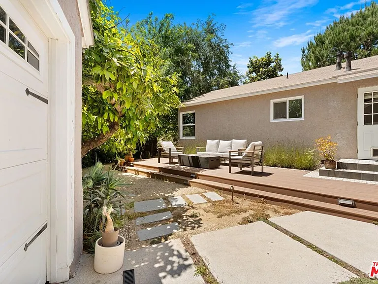 1338 Montecito Cir — Photo 27