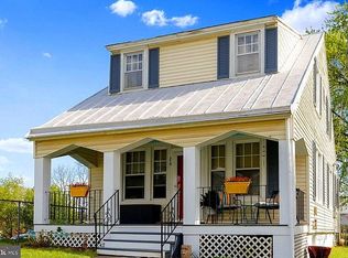 26 W 12th St, Front Royal, VA 22630