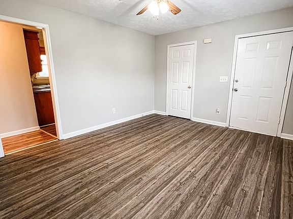 4th image of 120 Bennett Dr APT D