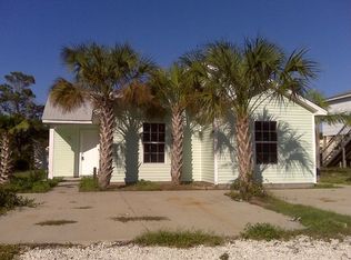 304 Governor Dr, Panama City Beach, FL 32413