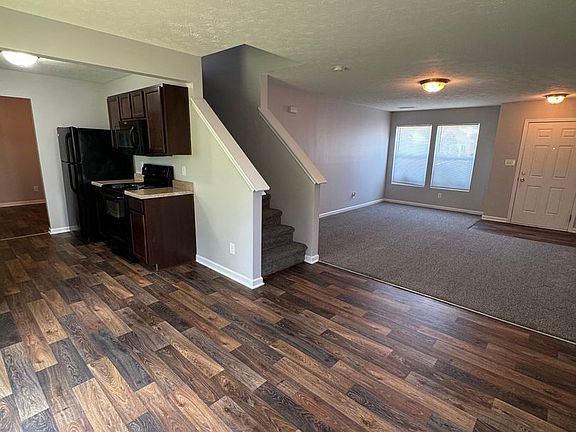 4th image of 3371 Fall Valley Dr