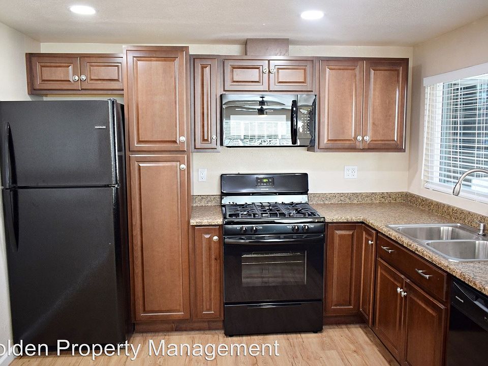1st image of 2206-2216 W Dunlop St #2210