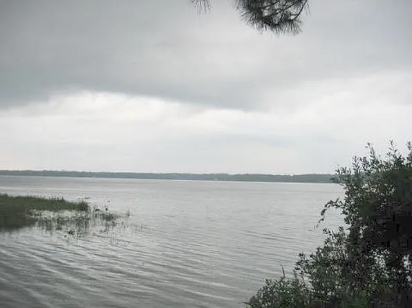 206 Rainbow Dr, Florahome, FL 32140