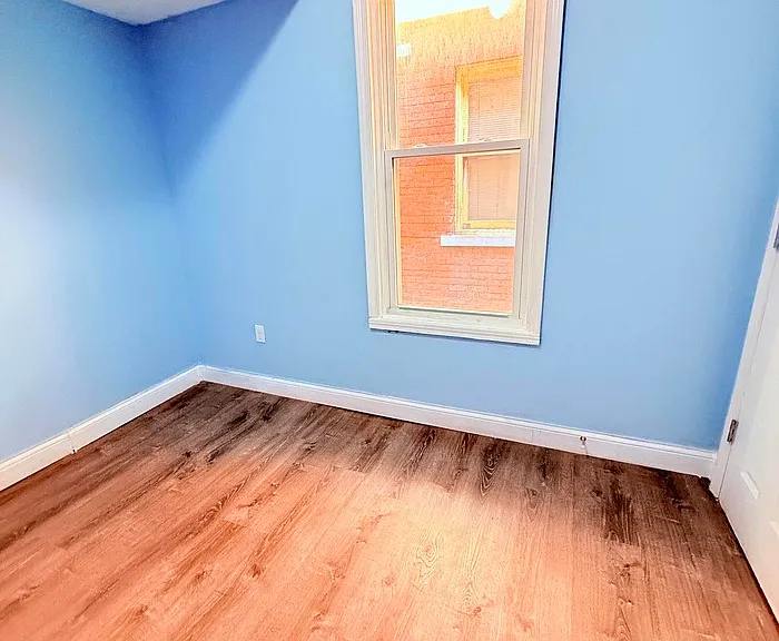 1464 Baldwin St — Photo 19