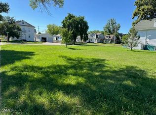 1202 E Rosser Ave, Bismarck, ND 58501