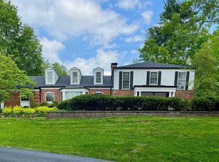 770 Cella Rd, Saint Louis, MO 63124