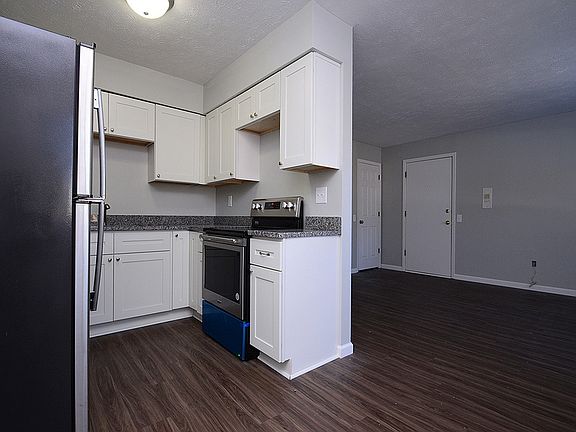 3rd image of 2405 Avenue A APT 1