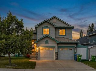 375 E Douglas Glen Gdns SE, Calgary, AB T2Z 3T1