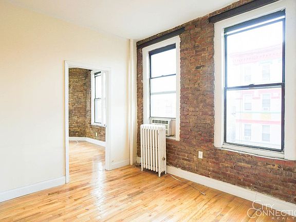 3rd image of 240 E 4th St APT 4D
