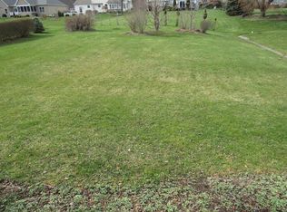 1052 Chatham Ln, Elmira, NY