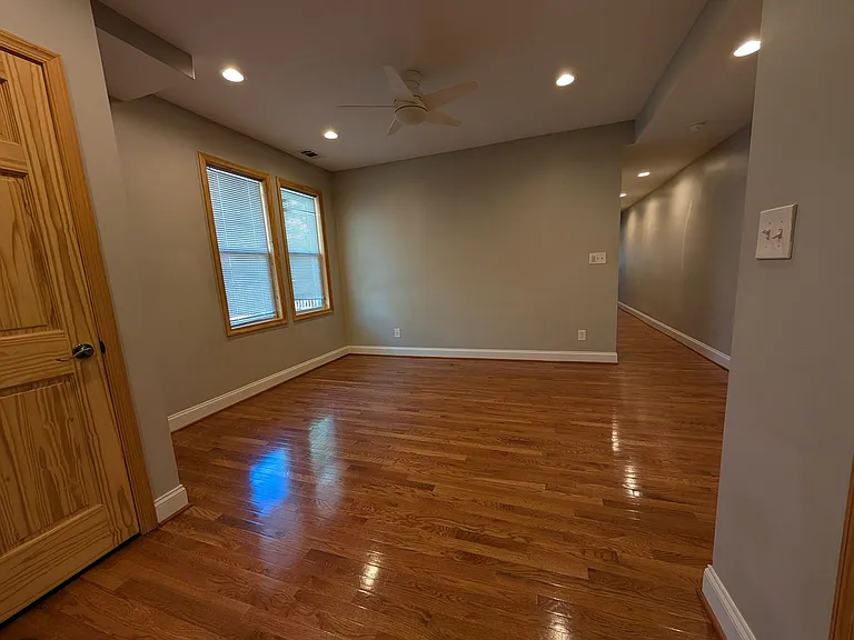 3221 Guilford Ave — Photo 18