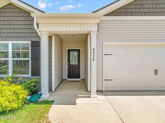 3rd image of 8048 Dennis Fox Ln