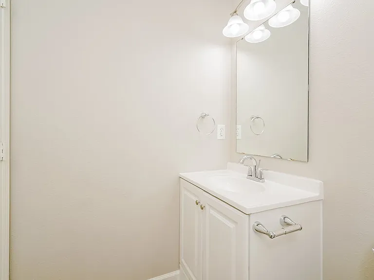1245 Kenwood Dr — Photo 19