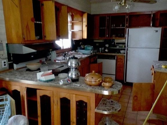 3rd image of 1836 Manchester Ave