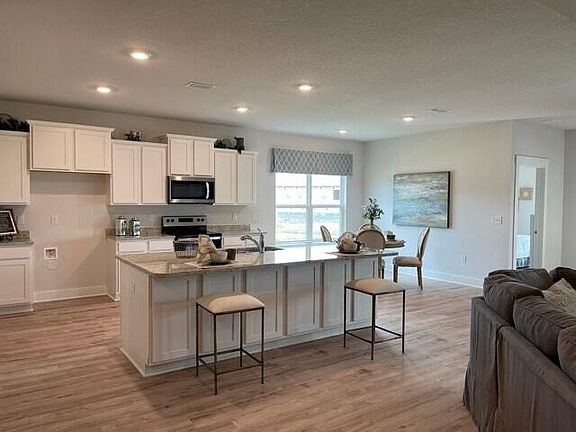 5th image of 1102 Shoal River Cir