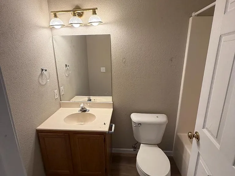 Unit Photo