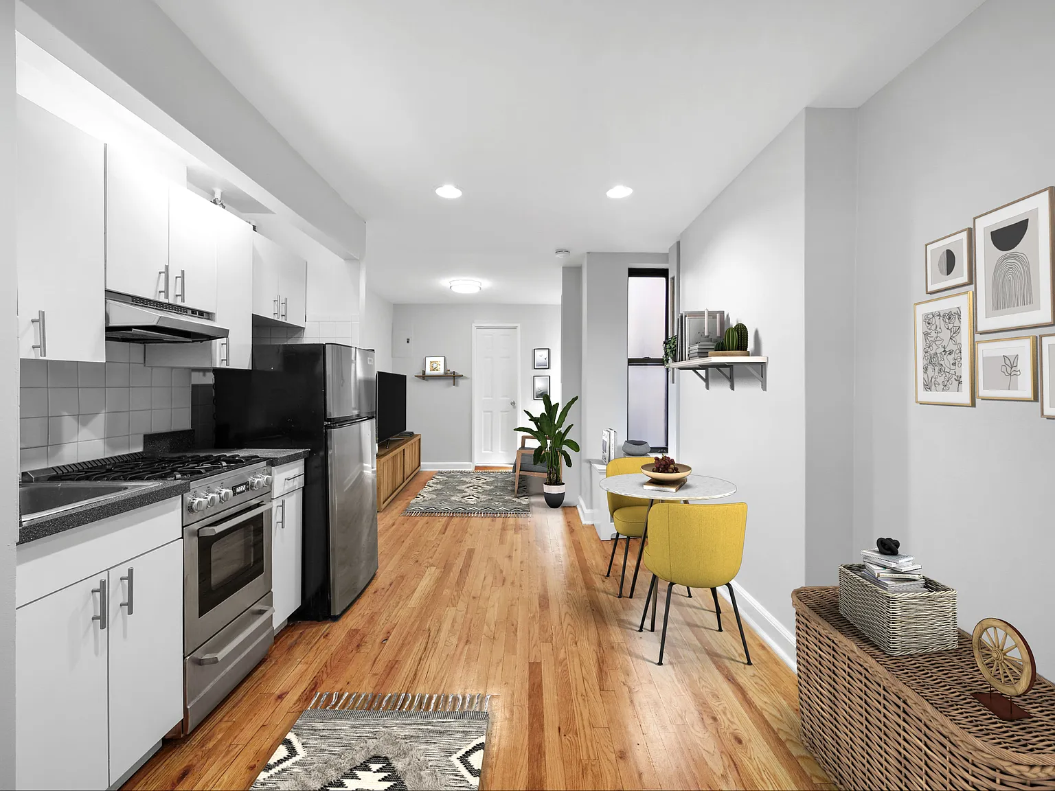 324 East 61st Street — Photo 2
