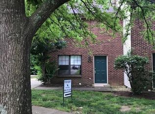 561 Deaton Pl, Lexington, KY 40517