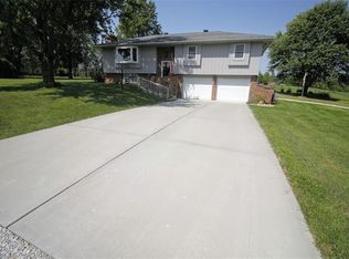 33904 N Reynolds Rd, Rayville, MO 64084