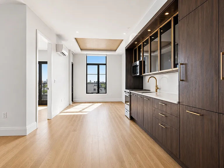 329 Gates Ave #514 — Photo 3