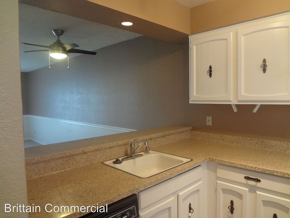 1st image of 4725 Marconi Ave APT 20