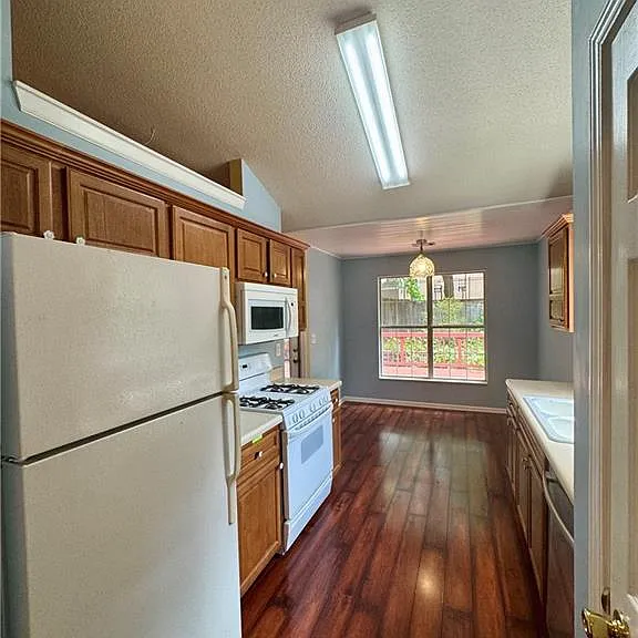 1840 Arborwood Dr — Photo 13