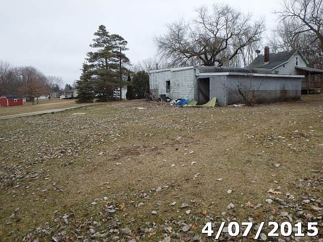 2nd image of 3343 Old Kawkawlin Rd