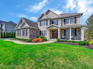 5 Seminary Hill Rd, Clarks Summit, PA 18411