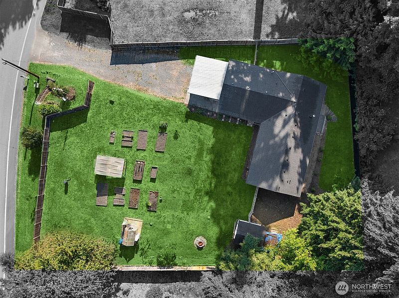 2nd image of 3730 Rose Road