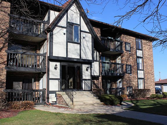 4th image of 13635 S Lamon Ave APT A20