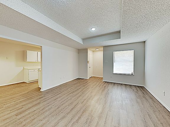 5th image of 3642 Hulen Park Cir