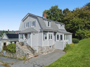9 Columbus Ave, Lawrence, MA 01841