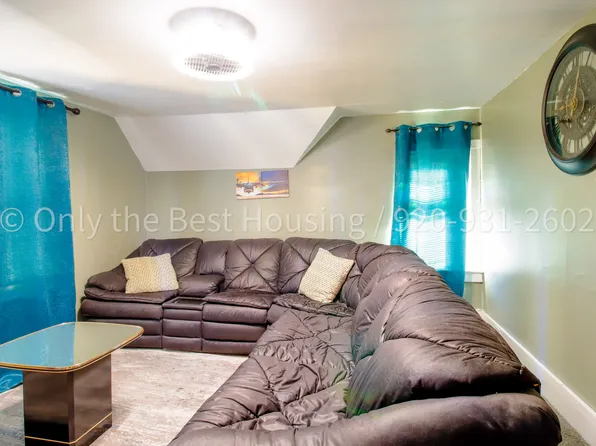 611 Sherry St #1/2, Neenah, WI 54956