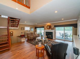 1616 Victory Ct, Prospect, KY 40059