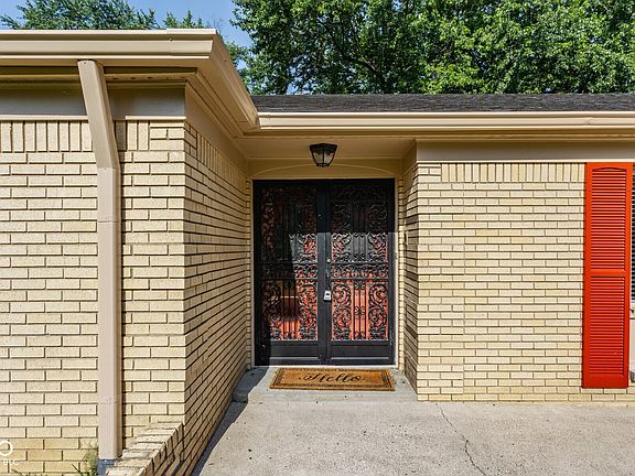 3rd image of 5832 Grandiose Dr