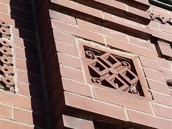 4th image of 3811 Wyoming St
