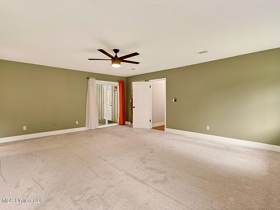 4th image of 606 Briarwood Ln