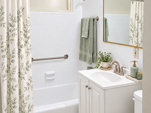 CUTE BATHROOM. (Virtual Deco)