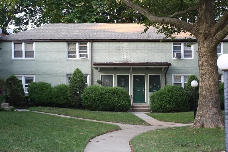 2nd image of 517 Brooklawn Ave APT F1