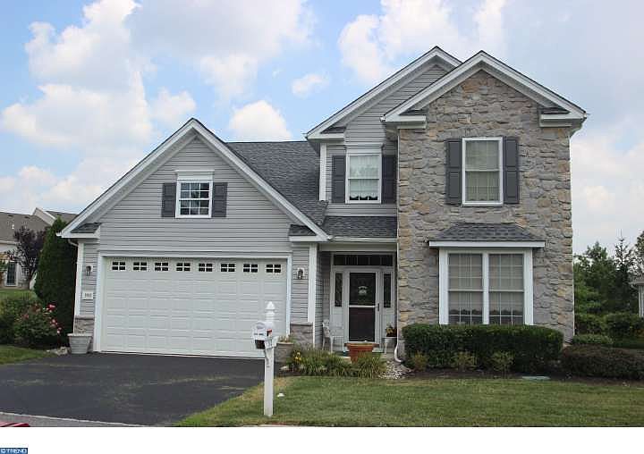 1st image of 1642 Village Ave