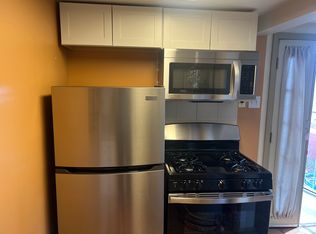 Hidden, updated Casita Style Efficiency & a 1 Bedroom Near UNM, Albuquerque, NM 87106