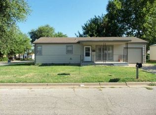245 Virginia Ave, Arkansas City, KS 67005