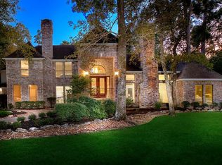 15 E Sunlit Forest Dr, Spring, TX 77381