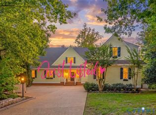 9815 Turning Leaf Dr, Toano, VA 23168