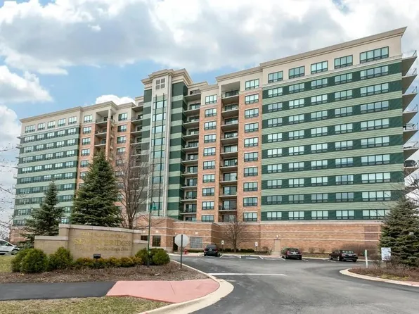 6420 Double Eagle Dr Unit 613, Woodridge, IL 60517