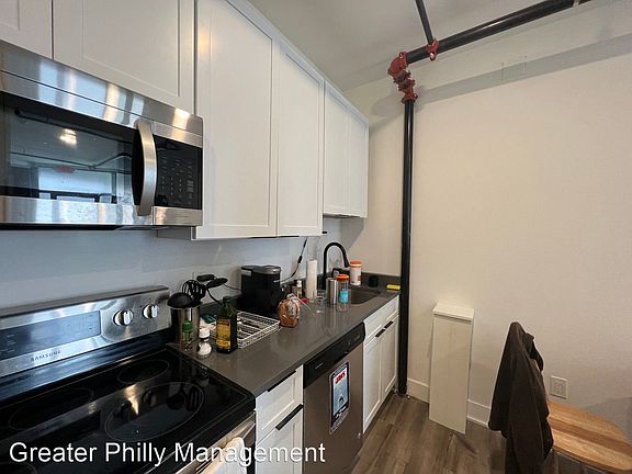 2nd image of 1610 W Montgomery Ave Unit 1F