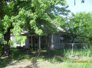514 S D St, Arkansas City, KS 67005