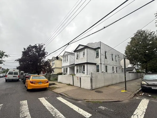 11515 95th Ave, South Richmond Hill, NY 11419