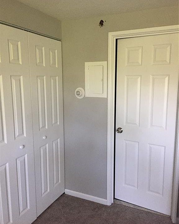 1st image of 115 S Rocky River Dr APT 506