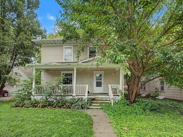 909 Humboldt St, Manhattan, KS 66502